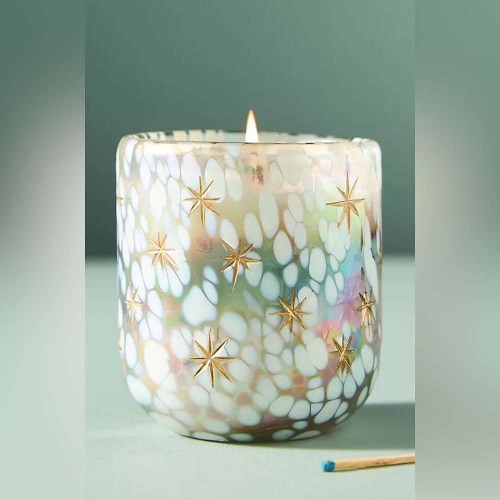 Anthropologie - Festive Woody Winter Woods & Vanilla Gilded Glass Jar Candle‎ - Picture 3 of 3